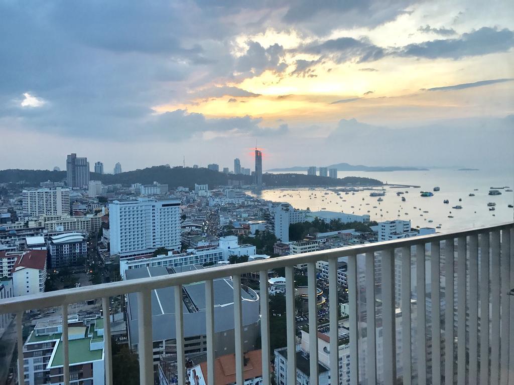 Base Central Pattaya By Alex Eksteriør bilde